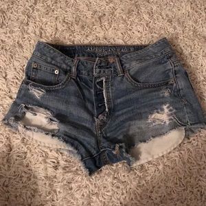 American Eagle hi-rise festival short